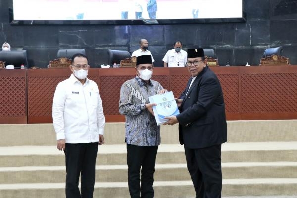 Terima Rekomendasi DPRD Tentang LKPJ Akhir Tahun Anggaran 2021, Edy Rahmayadi : Saya akan Tindak Lanjuti